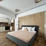 Black Sea - Azimuth Apartamento *